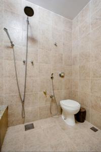 Koupelna v ubytování Casa em Jacarepaguá excelente para desfrutar o Rio de Janeiro
