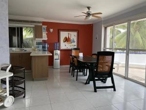 Kuchyň nebo kuchyňský kout v ubytování Casablanca Duplex 8 per Same, Ec