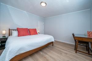 Voodi või voodid majutusasutuse Inlet Cottage toas