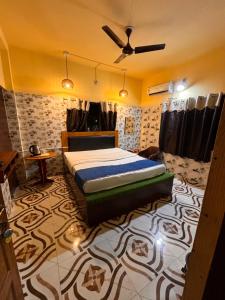 Voodi või voodid majutusasutuse Plush hotels toas