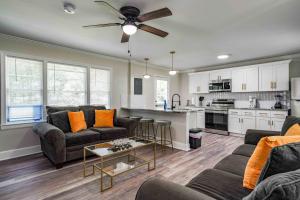 Köök või kööginurk majutusasutuses Stylish 2 bedroom bungalow in Durham +11 fotot