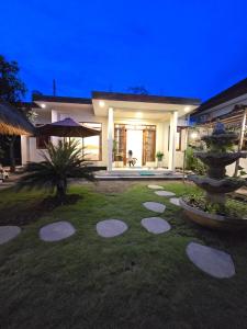 Un jardín fuera de Suci's Friendly Garden Cottage