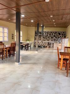 Εστιατόριο ή άλλο μέρος για φαγητό στο Cozyo Stays Boutique Cottages Mawkdok