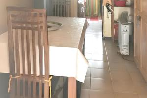 Kuchyň nebo kuchyňský kout v ubytování Maison chaleureuse à Saint Louis + 15 fotografií