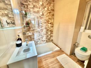 Bagno di Cozy appartament sea view