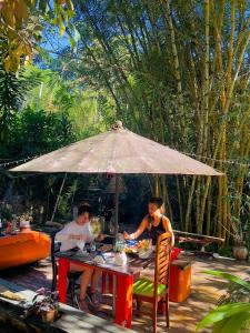 Clients de l'établissement Moksha eco villa Ella