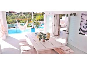 Πισίνα στο ή κοντά στο Champartments Resort - Villa & Appartementen Dom Perignon