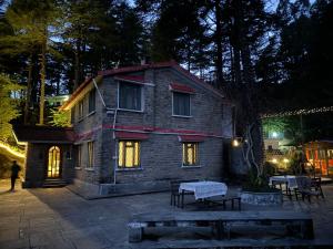 Fotografie z fotogalerie ubytování Shantiniketan Mountain Home v destinaci Almora
