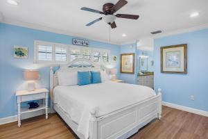 Giường trong phòng chung tại Lighthouse Lagoon +44 ảnh