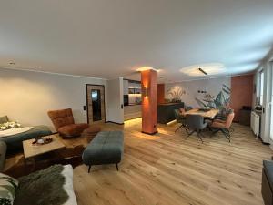 Un lugar para sentarse en Werkstatt Chalet ZH10