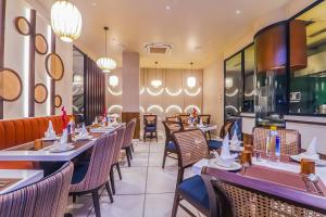 Posezení v ubytování Hotel Godwin Deluxe Near New Delhi Railway Stn Offers Free Airport Pick-up