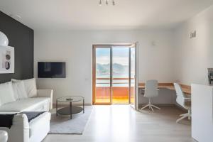 TV a/nebo společenská místnost v ubytování Happy Guest Apartments - Dolce Vista