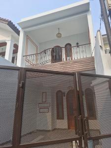 Μπαλκόνι ή βεράντα στο Dalilah home at Pejaten, South Jakarta