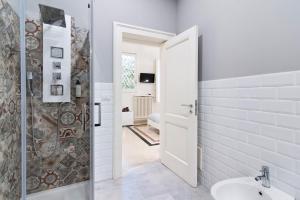 Łazienka w obiekcie InCentro Comfort Suite - Lecce Selection