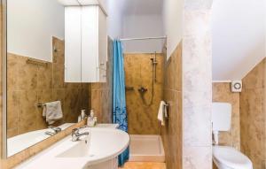 Łazienka w obiekcie Apartment Valtursko Polje I