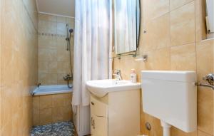 Koupelna v ubytování Apartment Raduniceva I