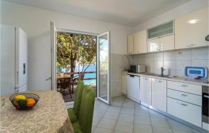 Gallery image of Holiday Home Zastrazisce 13 in Selca kod Bogomolja