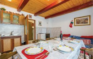 Fotografia z galérie ubytovania 2 Bedroom Beautiful Apartment In Stolac v destinácii Žukalj