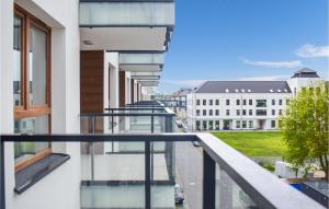 Μπαλκόνι ή βεράντα στο Awesome Apartment In Miedzyzdroje