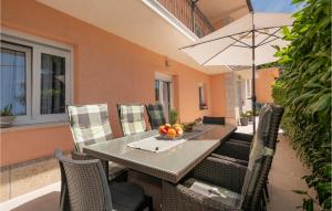 Balkon lub taras w obiekcie Four-Bedroom Holiday Home In Grubine