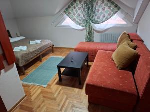 Posezení v ubytování Hotel Koliba na Grza