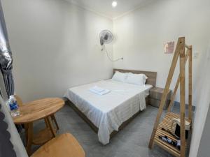 Postel nebo postele na pokoji v ubytování Nhà nghỉ 85 - Vĩnh Hy + 11 fotografií