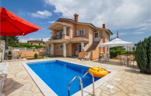 Πισίνα στο ή κοντά στο Holiday Home Labin Vinez Ii