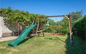 Herní místnost nebo prostor pro děti v ubytování Awesome Home In Krnica + 41 fotografií