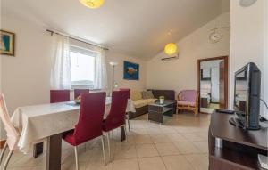 TV a/nebo společenská místnost v ubytování Apartment Sibenska Vi