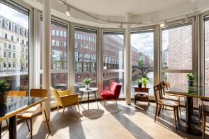Posezení v ubytování Ruby Lotti Hotel Hamburg