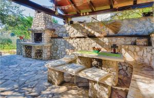 Αίθριο ή υπαίθριος χώρος στο Cozy Home In Pobri With House Sea View