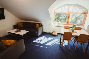 Posezení v ubytování Hotel U Racka