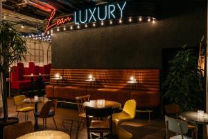 Area soggiorno di Ruby Ella Hotel Cologne
