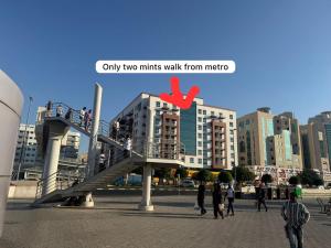 迪拜Backpackers heaven ! 18 beds in a 2 bedroom apartment in front of Union metro station Diera Dubai的相册照片