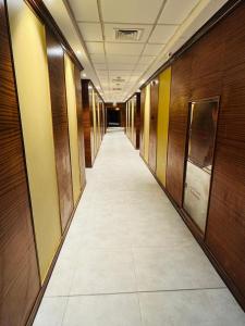 迪拜Backpackers heaven ! 18 beds in a 2 bedroom apartment in front of Union metro station Diera Dubai的相册照片