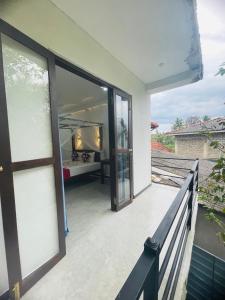 A balcony or terrace at Cinnamon City