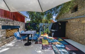 Zdjęcie z galerii obiektu Two-Bedroom Holiday Home In Pridraga w mieście Pridraga