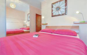 Posteľ alebo postele v izbe v ubytovaní Three-Bedroom Holiday Home In Sibenik
