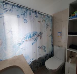 Oceanview Getaway 욕실