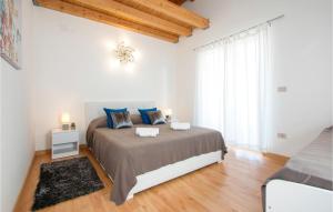 Posteľ alebo postele v izbe v ubytovaní Two-Bedroom Holiday Home In Volme