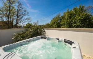 Φωτογραφία από το άλμπουμ του Awesome Home In Grizane With Wifi σε Grižane +57 φωτογραφίες