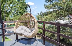 Taman di luar 1 Bedroom Amazing Apartment In Rydzewo
