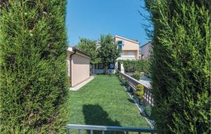 Galeriebild der Unterkunft Beautiful Apartment In Privlaka With Wifi in Privlaka