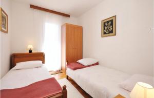 Galeriebild der Unterkunft Beautiful Apartment In Privlaka With Wifi in Privlaka