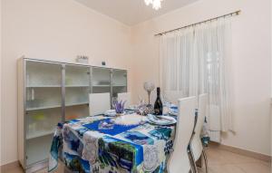 Fotografie z fotogalerie ubytování Stunning Home In Smrika v destinaci Šmrika