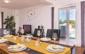 Część wypoczynkowa w obiekcie Holiday Home Valtura Xlvii