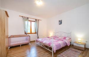 Posteľ alebo postele v izbe v ubytovaní Amazing Home In Biograd Na Moru