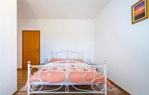 Posteľ alebo postele v izbe v ubytovaní Amazing Home In Biograd Na Moru