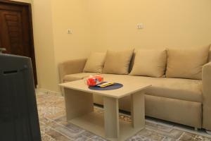 Χώρος καθιστικού στο Hossam Apartment Marina Area Hurghada