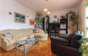 Posedenie v ubytovaní Three-Bedroom Apartment In Plano